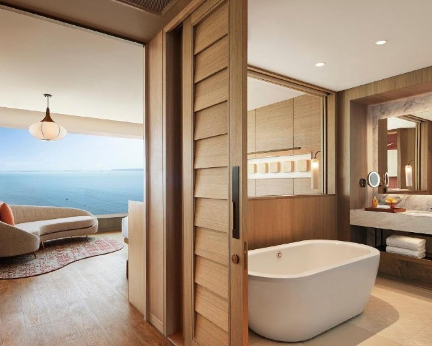 Taj Cidade De Goa Horizon, Goa Panaji Bagian luar foto A bathroom at the hotel