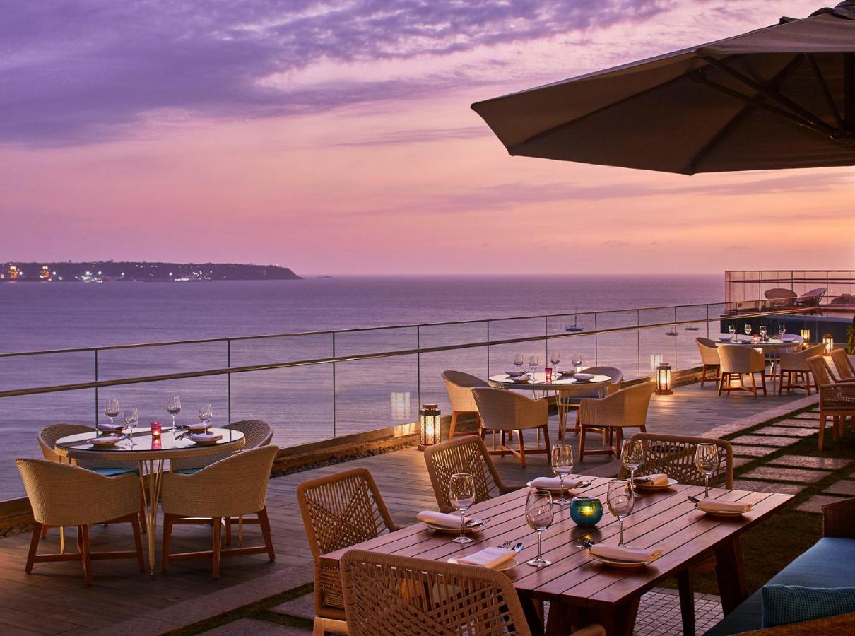 Taj Cidade De Goa Horizon, Goa Panaji Bagian luar foto The Deck